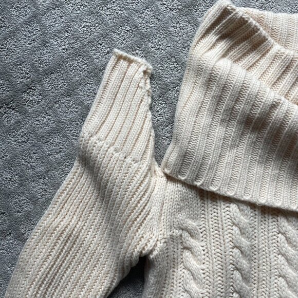AAKAAA cream cable knit turtleneck cut out shoulders gorgeous never worn size S - Picture 4 of 9